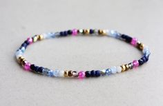 Kralenarmband Roze Blauw Wit Goud & Brons Boho Sieraden - Etsy Nederland Bronze Bracelet, Gift Best Friend, Stretchy Bracelets, Diy Bracelet, Boho Summer, Beaded Jewelry Diy, Summer Jewelry