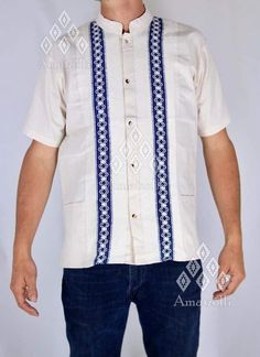 Typical Mexican shirt type Guayabera. Assortment of different shirt cuts. Made by our machine-made Chiapanecas artisans on multi-colored blanket. Handcrafted design work that, although following the same pattern, the colors of embroidered geometric stripes and shirt details can vary from piece to piece. Some guayaberas are button-like and some are pulver- Material: blanket (cotton). Sizes: Girl, about 55 cm underarm armpit; Median 58 cm underarm; Large 60 cm underarm; and Extra Large 65 cm under Traditional White Shirt For Festivals, Traditional Fit White Top, Traditional White Tops, Traditional White Top, Traditional Blue Tops With Motif, Traditional Blue Shirt For Summer, Traditional Blue Summer Shirt, Traditional Summer Shirt With Camp Collar, Traditional Fit Short Sleeve Shirt