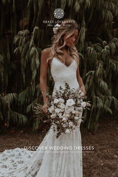 A bride in a lace wedding dress. Grace Loves Lace Clo, Clo Crepe, Bohemian Beach Wedding, Bridal Appointment, Snowy Wedding, Wedding Portrait Poses, Gothic Wedding Dress, Wedding Dress Guide, Grace Loves Lace