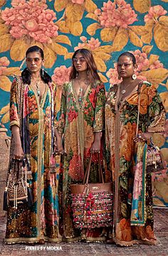 Sabyasachi Mukherjee, Clothing Pattern Design, Arabian Dress, Fashion Dream Job, Rare Features, Fashion Design Books, Kaftan Designs, Chiffon Kimono, Lakme Fashion Week