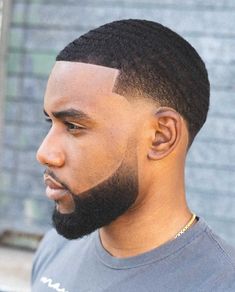 Very Low Taper Fade, Taper Fade Black, Haircuts For Black Men, Hairstyles For Black Men, Black Men Beard Styles, Stylish Beards, Low Taper Fade, High Skin Fade, Low Taper