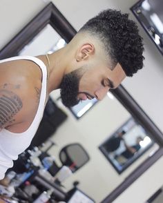 Less talkmore cuts #burymewithmyclippers #angelrawsthebarber #904happyhour #voidmagazine #jacksonvillebeach ❌ Beard Cuts, Barbers Cut, Beard Game, Mens Fade, Mens Haircuts Fade