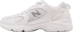 Casual White New Balance Running Shoes, Classic New Balance Running Shoes For Sports, Classic White Streetwear Running Shoes, Classic White Running Shoes For Streetwear, Classic White Running Shoes For Jogging, White Retro Sneakers For Running Errands, Retro White Sneakers For Running Errands, Retro White Sneakers For Errands, White Classic Running Shoes For Casual Use