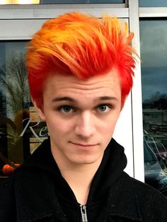 Fire Hair Color, Boys Colored Hair, Flame Hair, Cheveux Oranges, Phoenix Hair, Yellow Hair Color, Red Hair Men, Shaved Hair Designs, Fire Hair