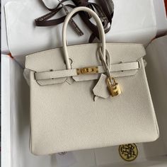 Birkin 25cm imported Togo leather milkshake platinum buckle Woman Makeup, Standard Process, Alma Bb, Lv Purse, Lv Shoes, Leather Totes, Genuine Leather Totes, Togo Leather, Lv Belt