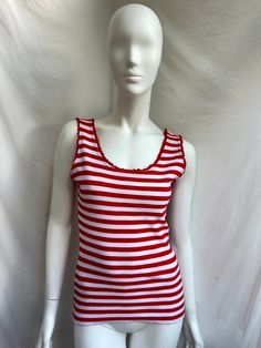 Vintage striped t-shirt from Moschino Jeans. Red and white top Size I44 USA10 GB14, fits S-XL tag Condition 7/10 (last photo) Made in Italy Underarm to underarm - cm/" Length - cm/" Sleeve length  - cm/" 📍 follow the shop on Instagram: @𝚔𝚘𝚛𝚊𝚛𝚎_𝚟𝚒𝚗𝚝𝚊𝚐𝚎 All measurements taken with garment lying flat.  Vintage sizes vary greatly! We recommend comparing measurements with a similar style garment you own for best fit! If you have any other questions, please contact us. No refund. Fitted Horizontal Stripe Spring Top, Y2k Striped Cotton Tops, Casual Fitted Tops With Horizontal Stripes, White Sleeveless Top With Vertical Stripes, Vertical Striped Fitted Tops, White Tops With Vertical Stripes For Spring, White Vertical Stripes Top For Spring, Casual White Tank Top With Contrast Stripes, Casual Fitted Top With Contrast Stripes