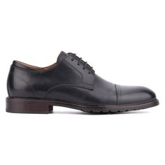 The Emerson dress oxford is an essential addition to your wardrobe. Its sleek leather upper and stylish perforated cap toe design make it the perfect complement to any dress attire. Crafted for both style and durability, this shoe ensures you step out with confidence and sophistication. Whether for formal events or business meetings, the Emerson oxford promises comfort and timeless elegance. Elevate your footwear collection with this versatile and impeccably crafted oxford. Black Dress Shoes With Perforated Toe Box For Work, Black Dress Shoes With Perforated Toe For Work, Fitted Black Derby For Workwear, Classic Spring Business Oxfords, Classic Cap Toe Dress Shoes For Spring, Fitted Oxfords With Perforated Toe Box For Work, Black Cap Toe Derby For Workwear, Classic Spring Business Dress Shoes, Spring Cap Toe Oxfords For Business Casual