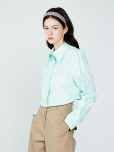 Composition : COTTON 100%Country of Origin : Republic of Korea Green Button-up Office Tops, Green Button-up Top For Office, Chic Green Collared Shirt, Fitted Long Sleeve Light Green Top, Classic Green Office Tops, Fitted Light Green Long Sleeve Top, Green Collared Top For Office, Green Spring Tops For Work, Spring Green Tops For Workwear