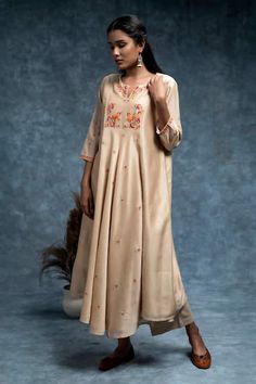 Buy Beige Kurta Chanderi Silk Embroidery Ditsy Centre Panelled With Palazzo For Women by Suvastram Online at Aza Fashions. Beige Kurta, Kurta With Palazzo, Embroidery On Kurtis, Kurti Embroidery Design, Straight Kurta, Indian Heritage, Silk Embroidery, Ditsy Floral, Aza Fashion