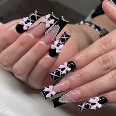 49878364324139 French Tip Nails Pink And White, Black Nails With Charms, Black And White Nail, Wave Nails, Fake Nails Long, Long Press On Nails, Nagel Tips, Girly Acrylic Nails, Makijaż Smokey Eye