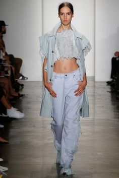 Parsons MFA Spring 2015 Ready-to-Wear Fashion Show: Complete Collection - Style.com Graduation Style, Denim Skirt Outfits, Fashion Week 2015, 2015 Trends, Ny Fashion, Famous Designers, 2015 Fashion, Night Outfits