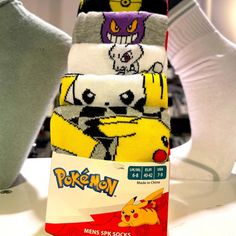 Pokmon Socks 7-9mens Size New In Box Pokemon Socks, Pikachu Pikachu, Pokemon Accessories, Christmas Fits, Gift For Christmas, Kids Accessories, Pikachu, Kids Shop, Pokemon