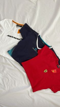 F1 Clothes Outfit, Ferrari Merch Outfit, Ferrari Crop Top, Mclaren Outfit Ideas, Racing Outfit Aesthetic, Formula One Merch, Mclaren F1 Outfit, Mclaren Outfit Women, F1 Merch Aesthetic