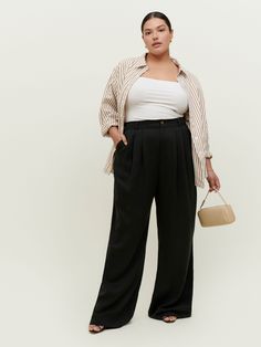 Power pants. Shop the Mason Pant, a high rise pant with a relaxed, wide leg. Mason Pant, 2023 Fashion Trends, Leg Pants Outfit, Look Plus Size, Spring Capsule Wardrobe, 2023 Fashion, Professional Outfits, Business Casual Outfits, Look Plus