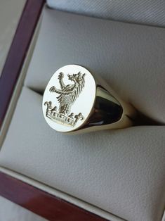 Silver 9 14 or 18ct Gold Signet Ring With Your Family Crest - Etsy Brasil Classic 14k Stamped Signet Ring For Commemoration, Ceremonial Silver Engraved Ring Stamped 14k, Heirloom 14k Gold Signet Ring For Commemoration, 14k Gold Heirloom Signet Ring For Commemoration, 14k Gold Engraved Ring For Commemoration, Heirloom Round Signet Ring For Commemoration, Heirloom Signet Ring For Commemoration, Gold Sterling Silver Ring With Hallmarks, 14k Gold Oval Jewelry For Ceremonial Occasions