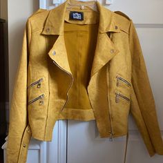 Super Cute Biker Jacket Trendy Gold Outerwear For Fall, Casual Fitted Gold Outerwear, Gold Fitted Casual Outerwear, Trendy Mustard Outerwear For Spring, Trendy Yellow Biker Jacket For Winter, Trendy Yellow Outerwear With Zipper Closure, Yellow Fitted Long Sleeve Biker Jacket, Yellow Biker Outerwear For Winter, Trendy Yellow Biker Jacket For Fall