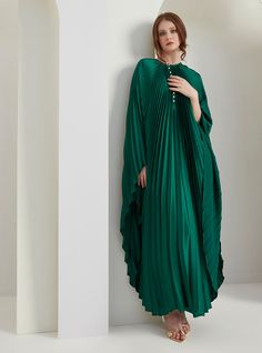 Model height: 177 CM     100% Polyester  Length : 140cm inner sleeveless dress 135 cm Dress Kaftan, Stylish Clothes, Satin Maxi, Stylish Clothes For Women, Satin Maxi Dress, Model Height, Oversized Fits, Dress Collection, Sleeveless Dress