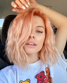 Peach Hair Colors, Lob Haircuts, Haircut Styles For Women, Peach Hair, Strawberry Blonde Hair, Makijaż Smokey Eye, Brown Blonde Hair, Summer Hair Color, Hair Inspiration Color