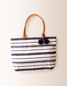 Treasure Tote: Navy Beach Stripe Zip Pockets, Navy, Design