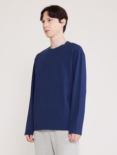 Composition : [Shell] Cotton: 35% + Polyester: 62% + Polyurethane: 3%Country of Origin : China Blue T-shirt With Ribbed Crew Neck, Modern Crew Neck Sweatshirt For Spring, Modern Crew Neck Tops With Ribbed Cuffs, Blue Workwear Tops With Ribbed Cuffs, Blue Workwear Top With Ribbed Neckline, Crew Neck T-shirt With Ribbed Neckline For Work, Modern Crew Tops With Ribbed Cuffs, Modern Crew Top With Ribbed Cuffs, Navy Crew Neck T-shirt For Spring