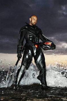 25 Unbelievable Black Manta Cosplays That Will Blow Your Senses Black Manta Cosplay, Poc Cosplay, Aquaman Cosplay, Afro Futurism, Props Photography, Black Manta, Black Cosplay