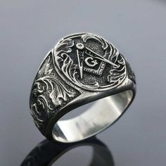 "❥ All of our cargoes are sent by express shipment. Cargoes can be delivered to Europe within 1-2 days after product preparation, to USA and Canada within 2-4 days, to Australia, Asian- Othe American countries and other regions within 3-5 days. Silver Masonic Degree Ring, Customized Masonic Ring, Personalized Masonic Ring, 925 Sterling Silver Masonry Ring, Degree Masonic Ring ☞ ☞ ☞ ITEM DESCRIPTION ☜ ☜ ☜ * Material : 925 Sterling Silver (stamped) * Weight : Around 13 GR * Ring Face Size : 17x14 Class Rings College, School Rings, Thick Chain Necklace, Name Earrings, Masonic Ring, Round Rings, Black Rhodium, Gold Plated Silver, Snake Chain