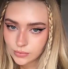 Gavi Girlfriend, Makeup Game, Makeup Looks Tutorial, Makeup Style, Game Of Thrones, Game Of Thrones Characters, Makeup Looks, Halloween Costumes, Hairstyles