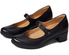 Dansko Callista | Zappos.com 40s Shoes, 1930s Shoes, Slipper Shoes Women, 1940s Shoes, Evening Heels, Shoe Wardrobe, 1940s Style, Popular Styles, Black Shoes Women