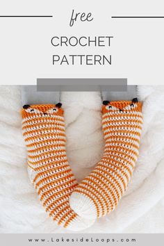 an orange and white striped knitted scarf with text overlay that reads free crochet pattern