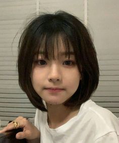 Short Asian Hair With Bangs, Cute Short Hair With Bangs, Korean Bob Haircut, Korean Short Haircut, Getting A Haircut, Gyaru Hair, Ulzzang Short Hair, Tuna Steak