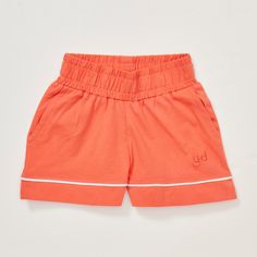 Inspired by all things sports this season, the Homerun shorts are made in cotton stretch jersey and feature cute contrast piping at the hem. Pair these shorts with the Camden shirt for a perfect set. 95% Organic Cotton, 5% Spandex Cotton Short Set With Built-in Shorts, Stretch Bottoms With Contrast Trim For Loungewear, Casual Short Bottoms With Contrast Trim, Athleisure Bottoms With Contrast Trim For Loungewear, Cotton Shorts With Contrast Trim For Summer, Cotton Shorts With Contrast Trim, Stretch Shorts With Contrast Trim, Sports Shorts With Contrast Trim And Stretch, Spring Playwear Short Set