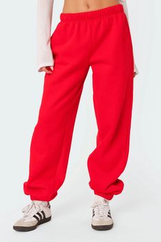 Clark Oversized Sweatpants – edikted Red Sweatpants Outfit, Sweatpants Oversized, Outfit Ideas Work, Tv Clothes, Red Sweatpants, Oversized Sweatpants, Sweatpants Outfit, Red Pants, Athletic Outfits