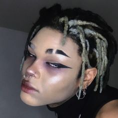 Enby Hairstyles, Vampire Makeup, Dreadlock Hairstyles For Men, Pretty Makeup Looks, Edgy Aesthetic, Male Makeup