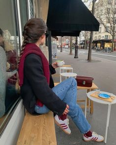 7 French Girl Outfits for 2024 That Are So Easy to Re-Create | Who What Wear UK French Girl Outfits, Slogan Sweater, Flamboyant Gamine, Outfit Everyday, Burgundy Scarf, Wool Tights, Full Midi Skirt, Red Purse