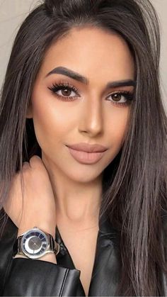 Wedding Makeup For Brown Green Eyes, Makeup Looks Engagement Photos, Makeup Looks Fair Skin Dark Hair, Wedding Makeup For Big Eyes, Casual Smokey Eye Makeup, Spring Outfits Party Casual, Makeup With Dark Hair, Brown Smokie Eye Makeup, Bridal Makeup For Hooded Eyes Brown