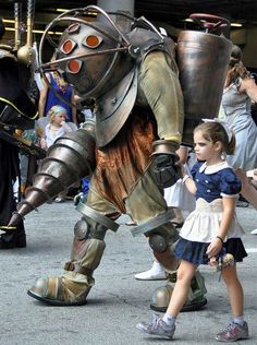 cute, that’s a family that loves halloween James Pokemon, Bioshock Cosplay, Armadura Cosplay, Marty Mcfly, Epic Cosplay, Bioshock, Amazing Cosplay, To Infinity And Beyond