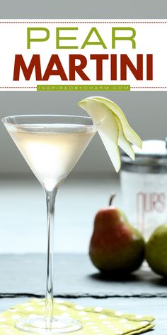 Elevate your holiday drink recipes with this fancy pear martini recipe! This sweet and sophisticated cocktail is perfect for celebrating the season. Save this easy Christmas cocktail and discover how to make a Pear Martini that will impress your guests! Pear Martini Recipe, Best Martini Recipes, Pear Martini, Pear Vodka, Spicy Candy, Martini Recipe, Liquor Drinks