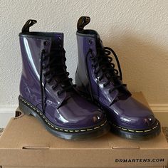 Brand New Dr. Martens With Purple Laces Included! Dark Purple Shoes, Purple Doc Martens, Purple Dr Martens, Fantasy Bakery, Doc Martens Aesthetic, Gig Outfits, Vampire Demon, Outfits Purple, Art Punk