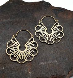 HANDMADE Beautiful Mandala hoop earrings. Ideal for everyday wear or for a special bohemian look. SIZE Aprox Length: 4.7cm Aprox diameter: 3.8 cm Handmade with high quality hypoallergenic Jewelery brass, nickel free. LINK Please follow the link to view my shop for other beautiful pieces. https://www.etsy.com/uk/shop/JagathaStudio Festive Brass Hoop Earrings With Ear Wire, Hoop Earrings For Summer Festivals, Festival Hoop Earrings With Ear Wire, Bohemian Hoop Earrings For Festive Occasion, Summer Festival Hoop Earrings For Pierced Ears, Festive Bohemian Hoop Earrings, Summer Brass Hoop Earrings As Gift, Bohemian Pierced Hoop Earrings For Festive Occasions, Summer Brass Hoop Earrings For Pierced Ears