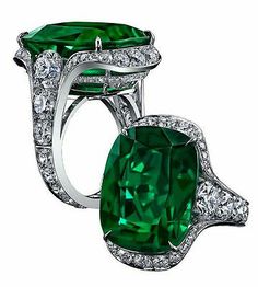 Luxury Polished Emerald Jewelry, Luxury Green Jewelry With Polished Finish, Luxury Emerald Jewelry For Formal Occasions, Luxury Evening Ring Jewelry, Elegant Green Platinum Jewelry, Luxury Evening Ring, Exquisite Green Jewelry With Pave Setting, Oval Brilliant Cut Jewelry For Party, Designer Pave Setting Jewelry