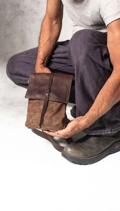 Man sling bag ,waxed canvas leather bag #ruthkraus  #hipbag #fannypack #beltbag  #accessoriesonline #handbags #fashionman #fashionforwork #fashionbags #shoulderbags Rectangular Canvas Satchel For Everyday Carry, Rectangular Canvas Satchel For Everyday Use, Leather Canvas Bag With Pockets For Everyday Use, Canvas Crossbody Backpack With Pockets, Rugged Bag With Adjustable Strap For Everyday Use, Rugged Rectangular Canvas Bags, Rugged Shoulder Bag With Canvas Lining For Travel, Outdoor Shoulder Bag In Coated Canvas With Waxed Finish, Rectangular Canvas Shoulder Bag For Everyday Carry