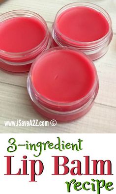 3 Ingredient Lip Balm Recipe 3 Ingredient Lip Balm, Joululahjat Diy, Lip Gloss Recipe, Homemade Lip Balm Recipe, Lip Balm Recipe, Diy Lip Balm Recipes, Resepi Biskut, Balm Recipe, Lip Scrub Diy