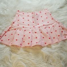 ~ Pleated Tennis Skirt ~ Hidden Side Zipper ~ Baby Pink With Red Hearts ~ 95% Polyester, 5% Spandex Pink Skirt Aesthetic, Cutecore Skirt, Red And Pink Outfits, Heart Skirt, Cute Pastel Clothes, Kawaii Skirt, Skirt Aesthetic, Mini Pleated Skirt, Pink Pleated Skirt