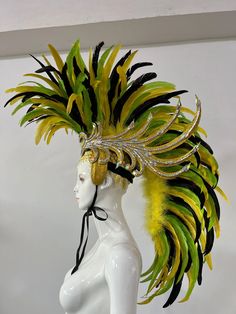 ASPHOTO Carnival Halloween Party, Halloween Party Bar, Samba Costume, Carnival Halloween, Party Bar, Feather Headdress, Party Bars, Headdress, Halloween Party