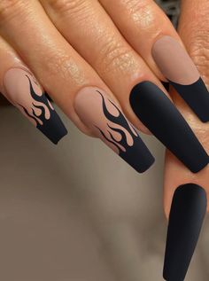 24 pièces long cercueil à imprimé flamme Faux ongles & 1 pièce lime à ongles & 1 feuille ruban Black Acrylic Nails, Punk Nails, Nude Nail, Edgy Nails, Grunge Nails, Acrylic Nails Coffin Short, Chic Nails, Dope Nails