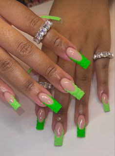 Bright Color Acrylic Nails, Bright Green Nails Acrylic, Christmas Outfits Summer, Lime Green French Tip, Layered Hair Curtain Bangs, Positive Happy Quotes, Fashion Fall 2022, Winter Fashion 2022, Room Reading Nook