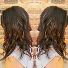 12 Easy Daily Medium Layered Haircuts and Hairstyles - Pretty Designs Brown Shoulder Length Hair, Long Straight Layered Hair, Wavy Hairstyle, Wavy Hairstyles Medium, Layered Haircuts For Medium Hair, Medium Layered, Wavy Haircuts, Long Layered Haircuts