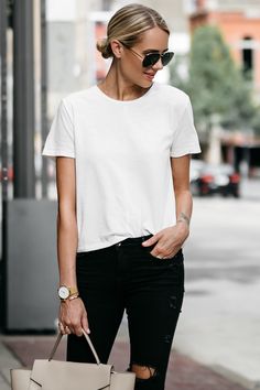 White Tshirt Women, Tee Shirt Outfit, Fashion Jackson, Office Outfit