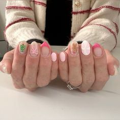 Christmas Nails Cute, Teen Nails, Christmas Gel Nails, Basic Nails, Blush Nails, Unique Acrylic Nails, Short Acrylic Nails Designs, Xmas Nails, Fit Ideas