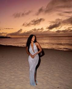 #beach #summer #summerstyle #dress #outfitideasforwomen Beach Dress Photoshoot, Sunset Photoshoot Ideas, Rock Aesthetic, 21st Birthday Photoshoot, Summer Poses, Summer Picture Poses, Beach Pictures Poses, Beach Photography Poses, Birthday Shoot